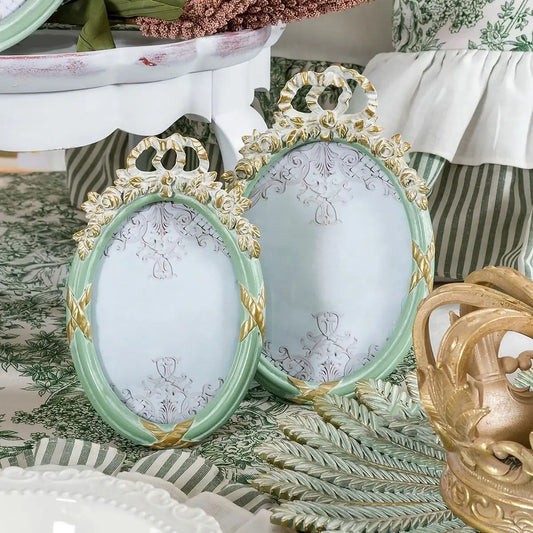 Cornice portafoto Ovale con Nodo a Fiocco e Rose Shabby Chic Colore Verde Chiaro / Oro per fotografie 13 x 18 cm
