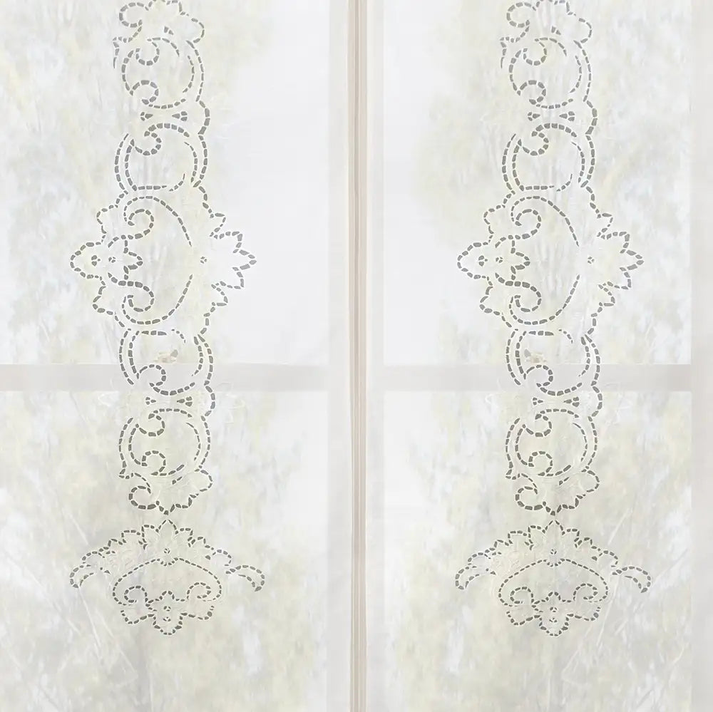 Set due Tende Finestra Ricamate Shabby Chic 60x160 Colore Bianco