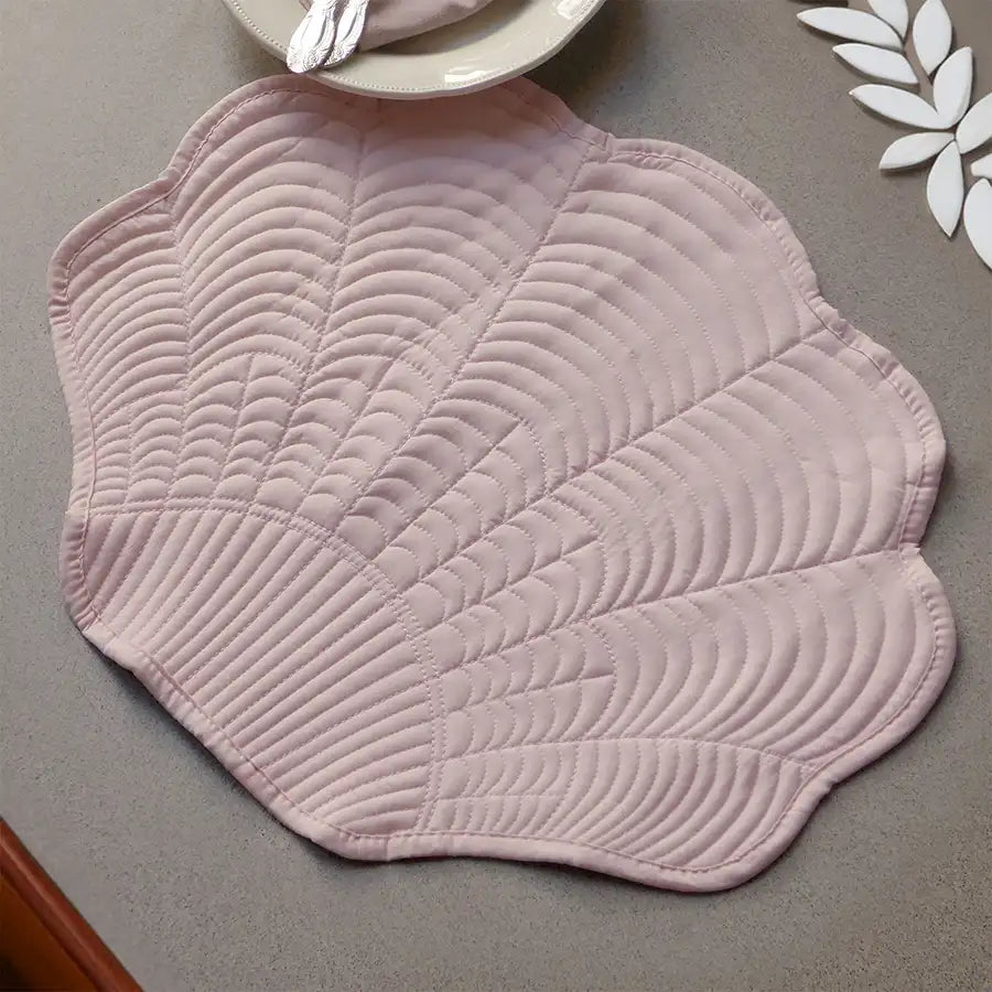 Tovaglietta americana Trapuntata Conchiglia Tessuto Boutis Shabby Chic 42 x 48 Colore Rosa Chiaro