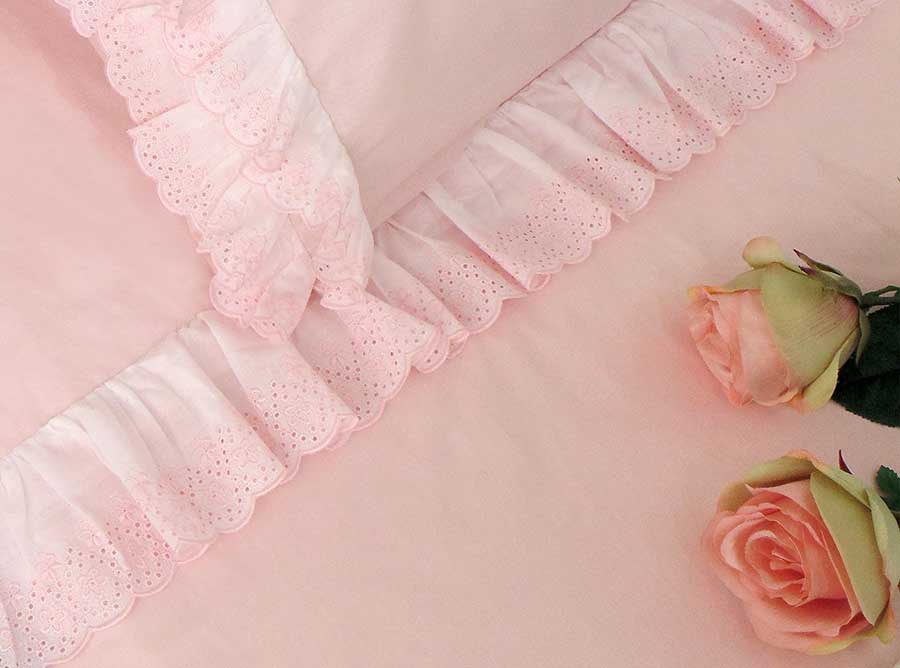 Komplettes Doppelbett in der Farbe Shabby Chic Sangallo Lace Pink